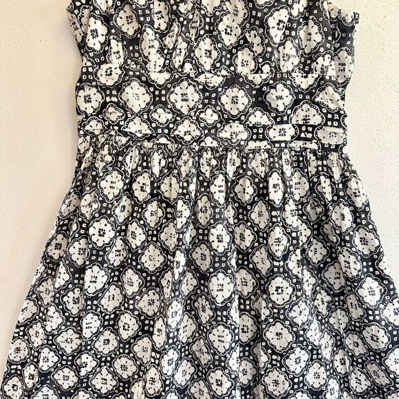 VINCE Dress Womens 6 Floral Print Knee Length Sundress Sleeveless Black - Picture 3 of 16